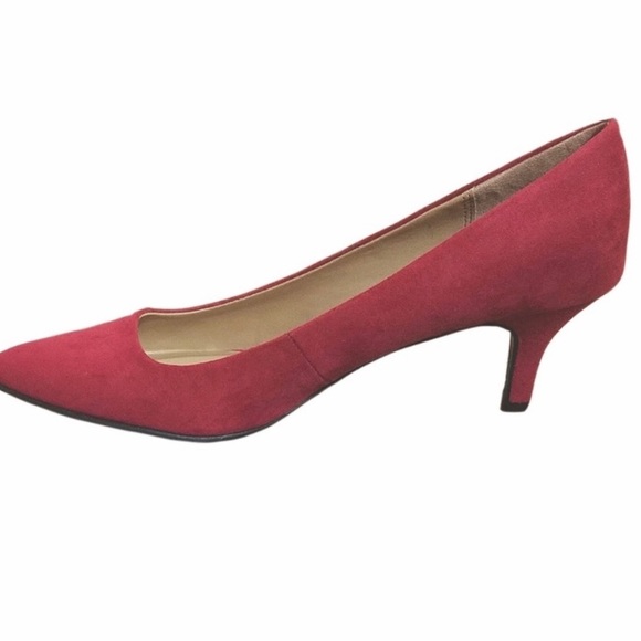 Attention Red Suede like Pumps size 9 - Picture 2 of 10
